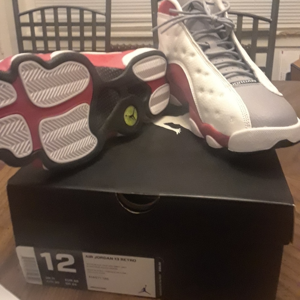 Retro Jordan 13 Grey Toes size 12